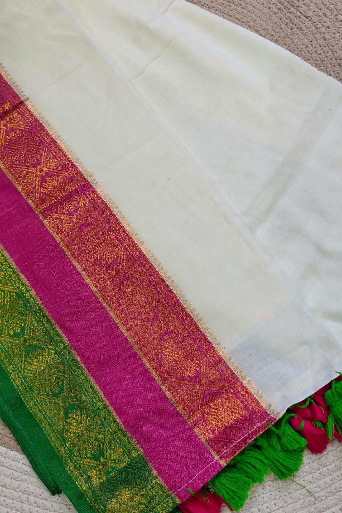 Pink & Green Kanji Border White Mulcotton Saree