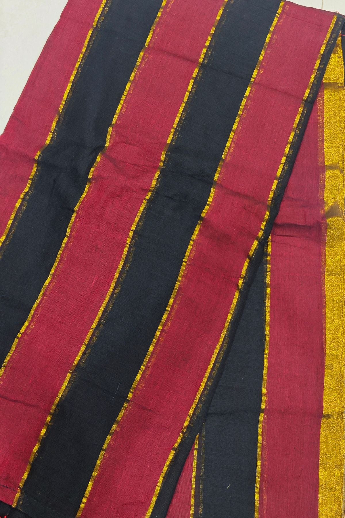 Black & Red Mulcotton Saree