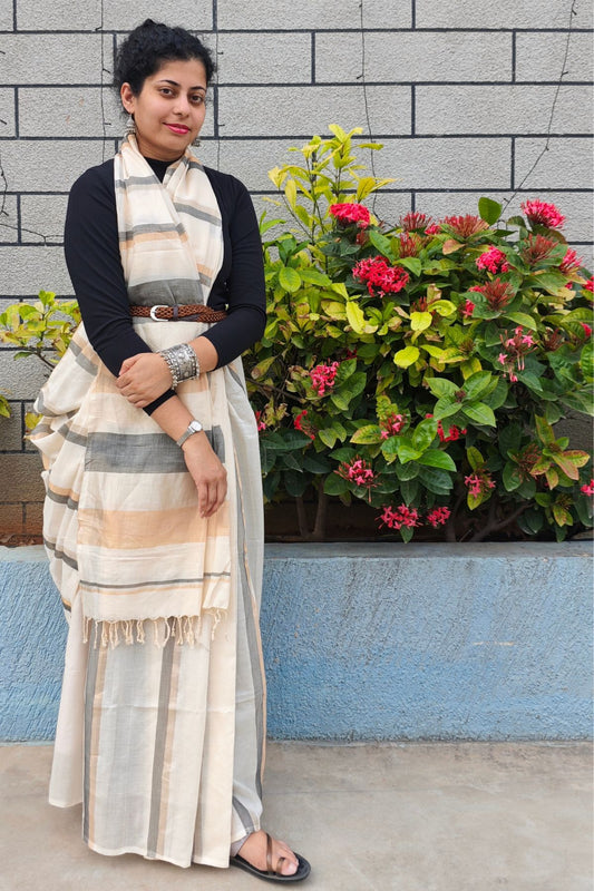 Black & White 4 Pedal Maheshwari Saree