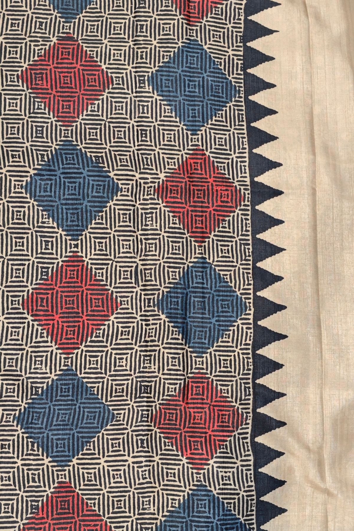 Ivory Geometric Print Tussar Saree