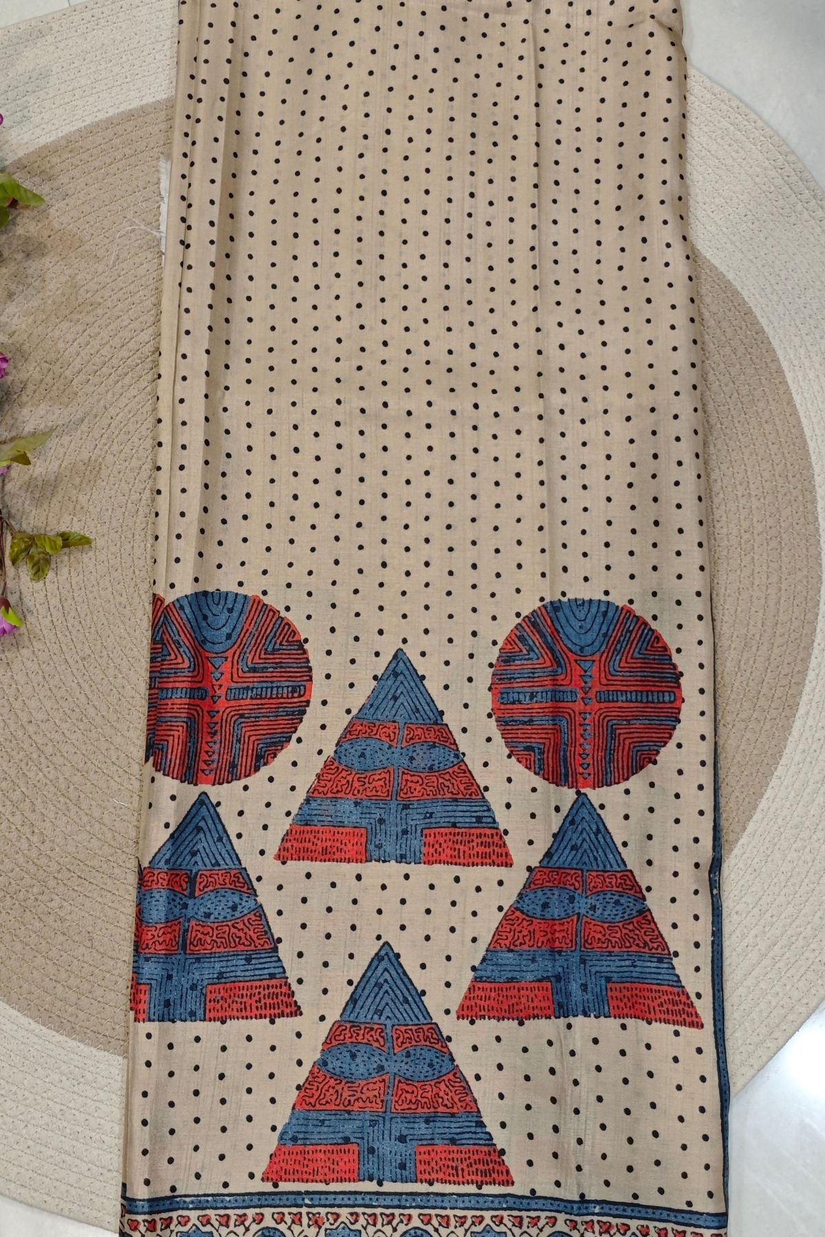Ivory Geometric Print Tussar Saree