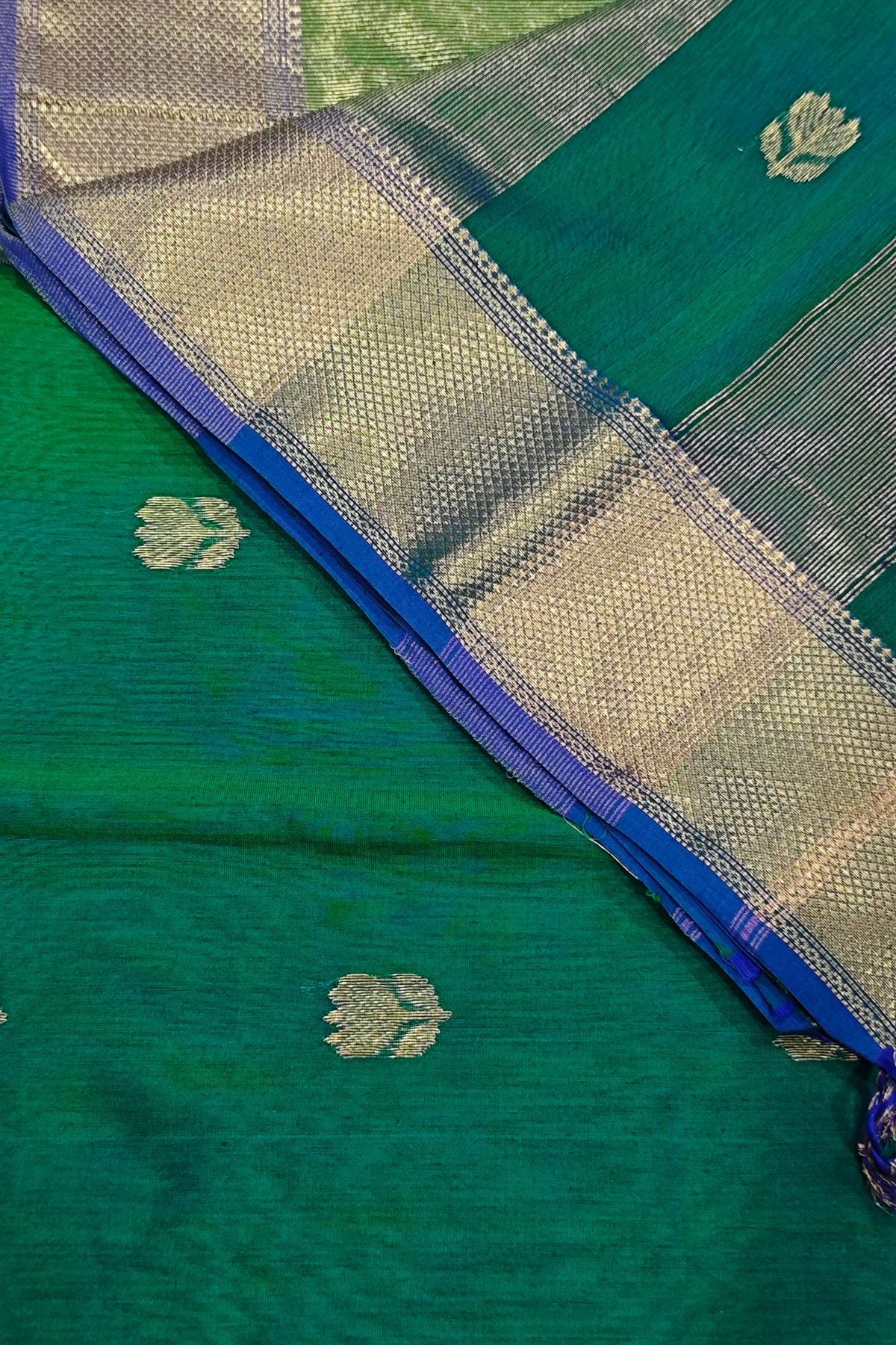 Peacock Green Lotus Motifs Maheshwari Saree