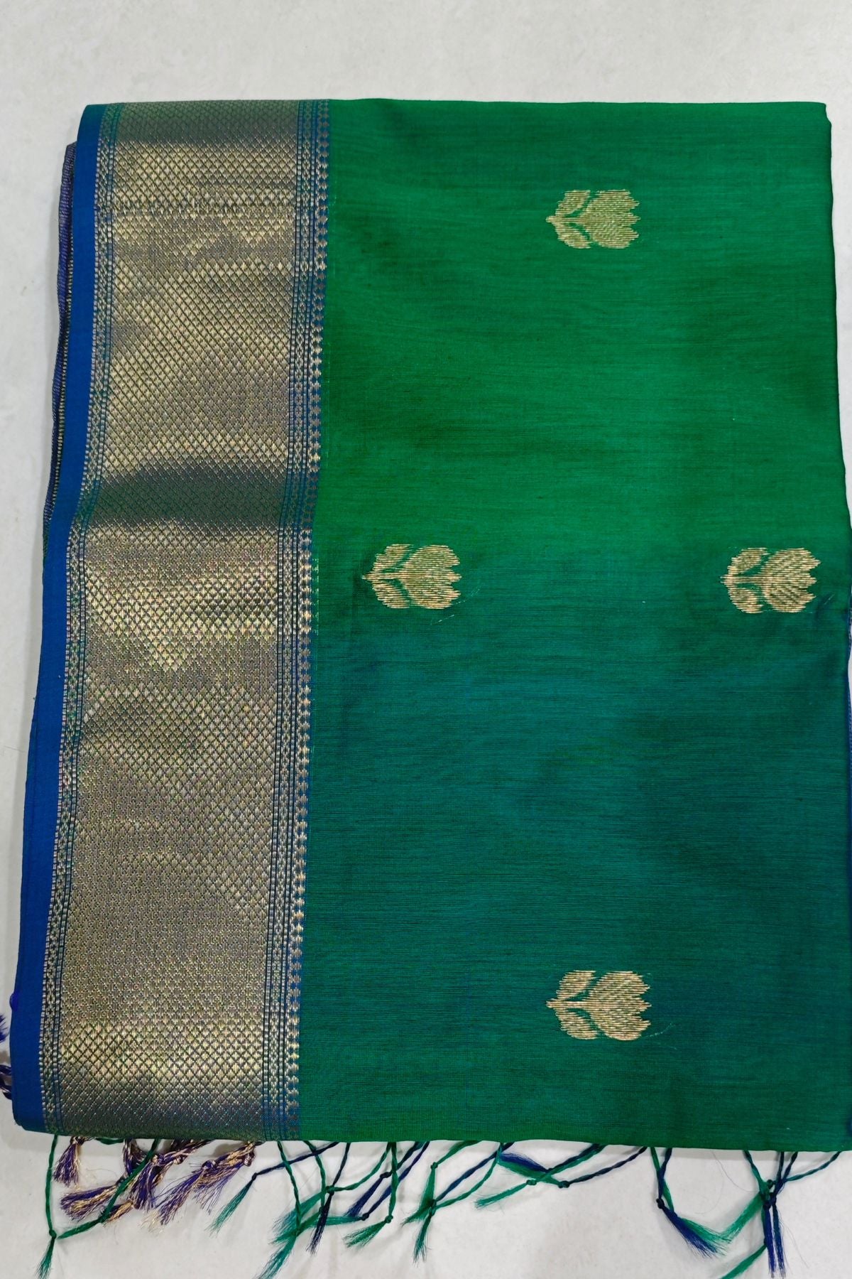 Peacock Green Lotus Motifs Maheshwari Saree