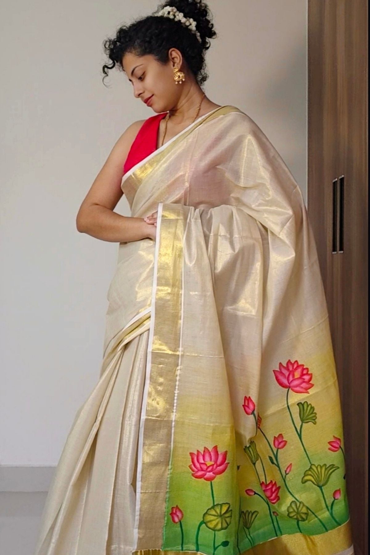 Ivory Kasavu Tissue Saree Lotus